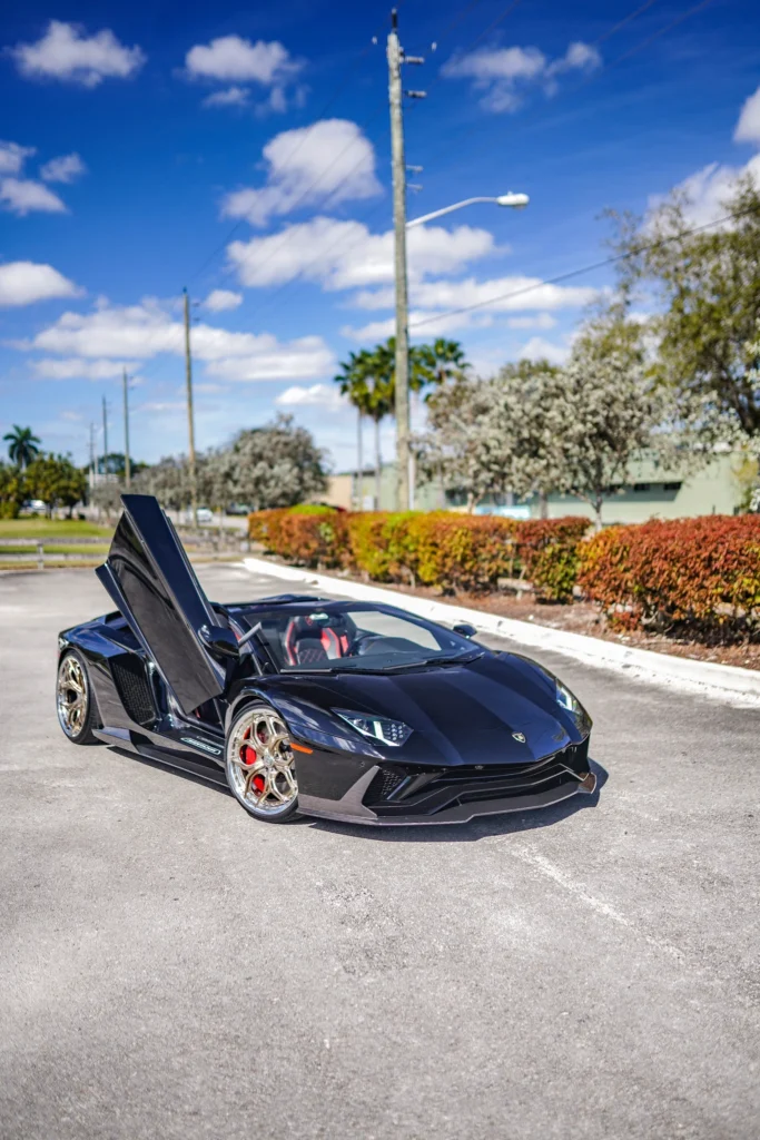 Lamborghini Aventador S Bodykits bij Rooselaer Carstyling 1016 Industries