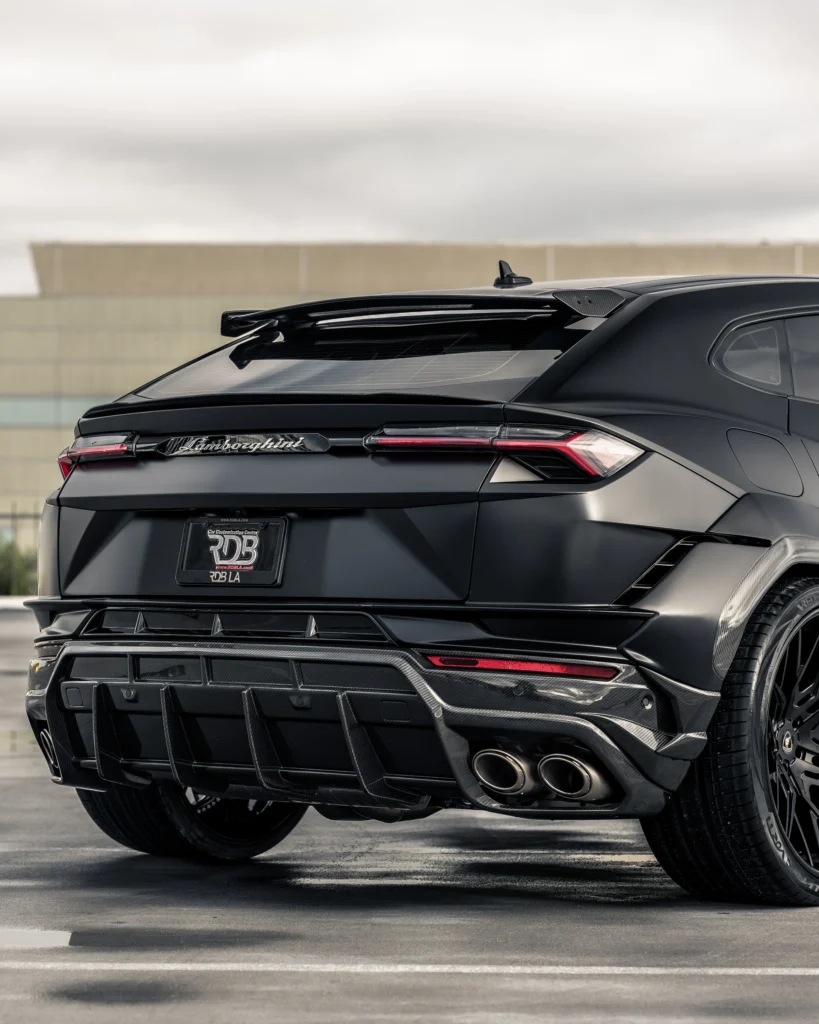Lamborghini Urus S Bodykits bij Rooselaer Car Styling 1016 Industries0