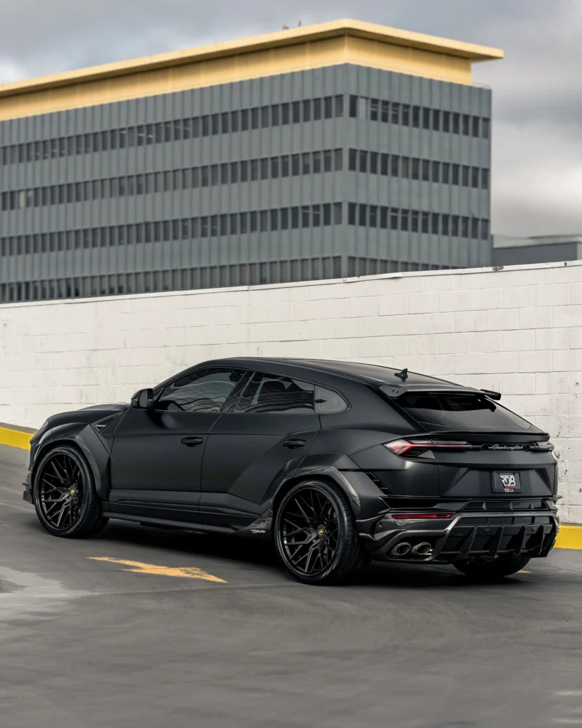 Lamborghini Urus S Bodykits bij Rooselaer Car Styling 1016 Industries1