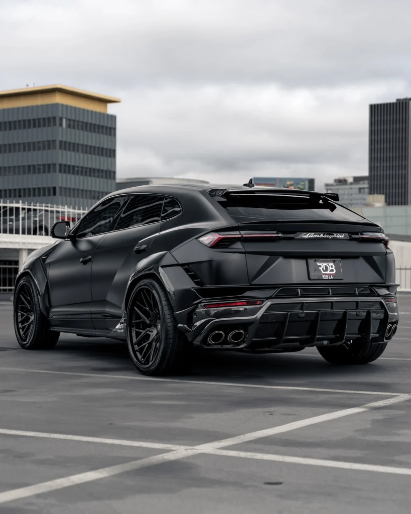 Lamborghini Urus S Bodykits bij Rooselaer Car Styling 1016 Industries7