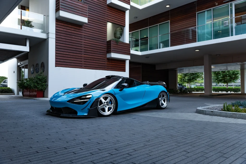 McLaren 720 Bodykits bij Rooselaer Carystyling 1016 Industries
