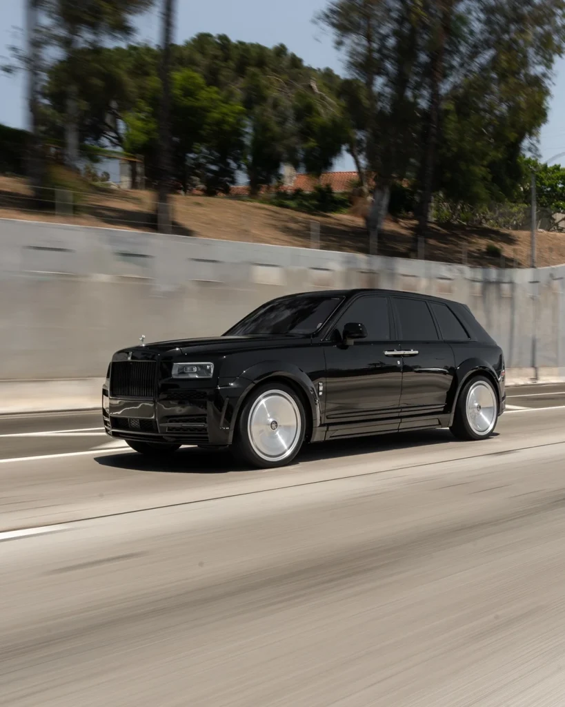 Rolls Royce Cullinan Bodykits bij Rooselaer Carstyling 1016 Industries