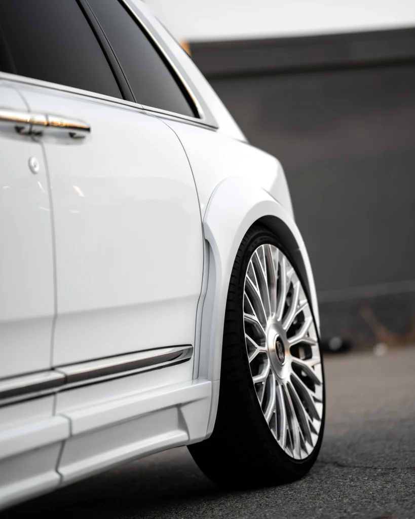 Rolls Royce Cullinan Bodykits bij Rooselaer Carstyling 1016 Industries20