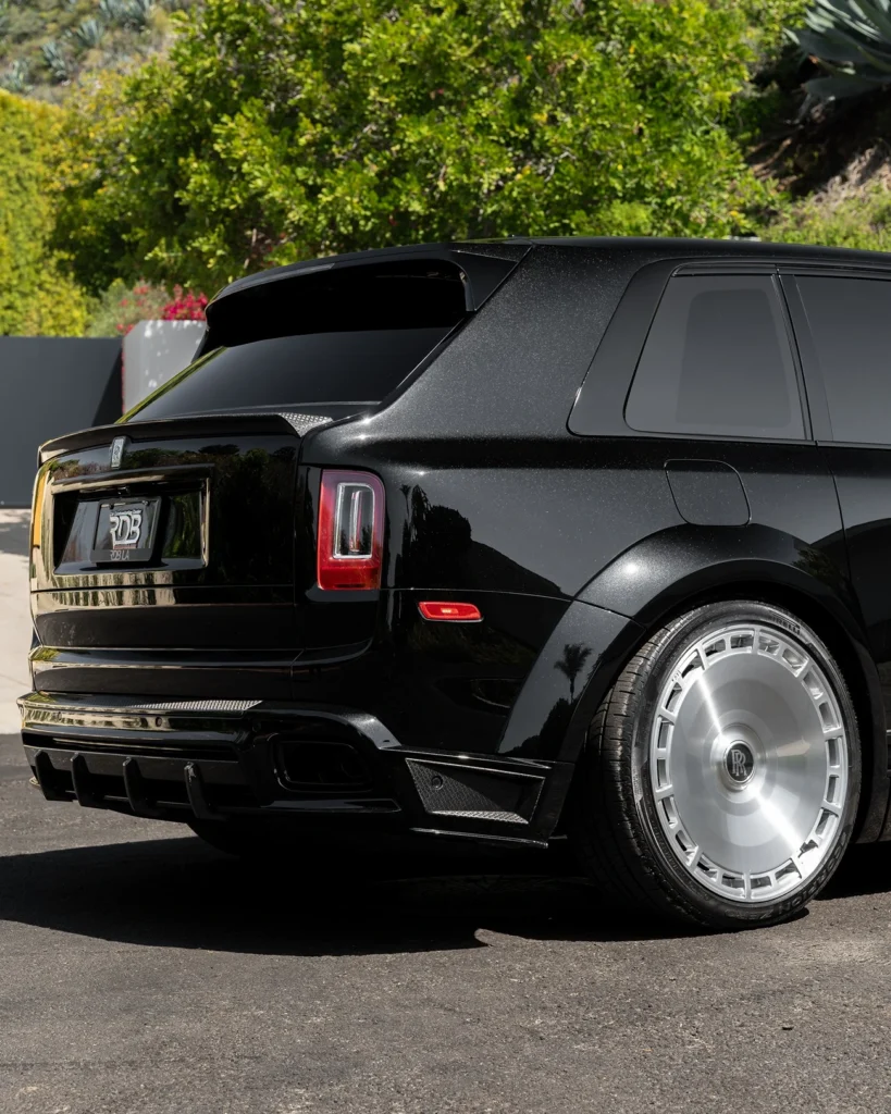 Rolls Royce Cullinan Bodykits bij Rooselaer Carstyling 1016 Industries7